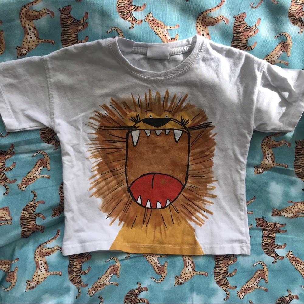 Zara lion tee